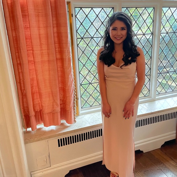 Meet your Posher, Cindy - Picture 2 of 3